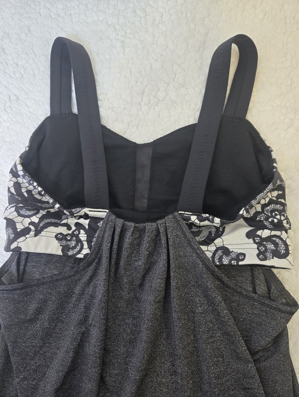 Lululemon Tank Top Drawstring Built In Bra Size 6 - Picture 3 of 4